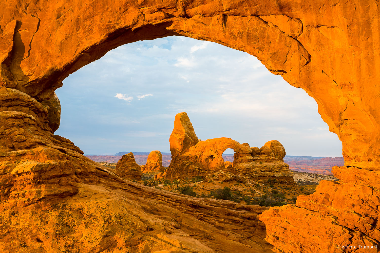 MT-20071110-071903-0022-Utah-Arches-National-Park-Turret-Arch-North-Window-framed-sunrise.jpg