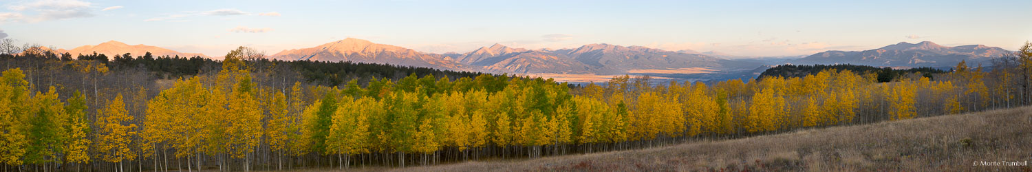 MT-20100922-071003-0059-Pano13-Colorado-Buena-Vista-Aspen-Ridge-Collegiate-Peaks-fall-sunrise.jpg