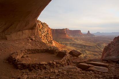 MT-20071109-162032-0001-Utah-Canyonlands-National-Park-False-Kiva-sunset.jpg