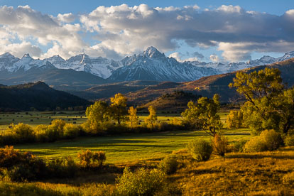 MT-20171004-075223-0007-Double-RL-Ranch-autumn-Mount-Sneffels-Colorado.jpg