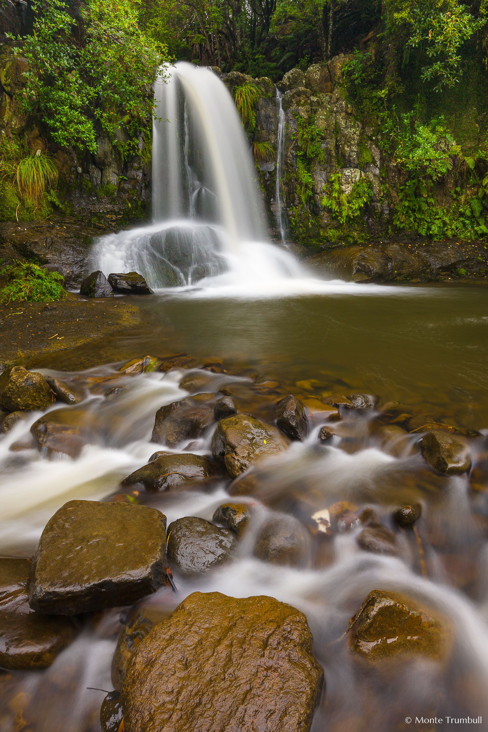 MT-20090502-082246-0006-New-Zealand-North-Island-Waiau-Falls.jpg