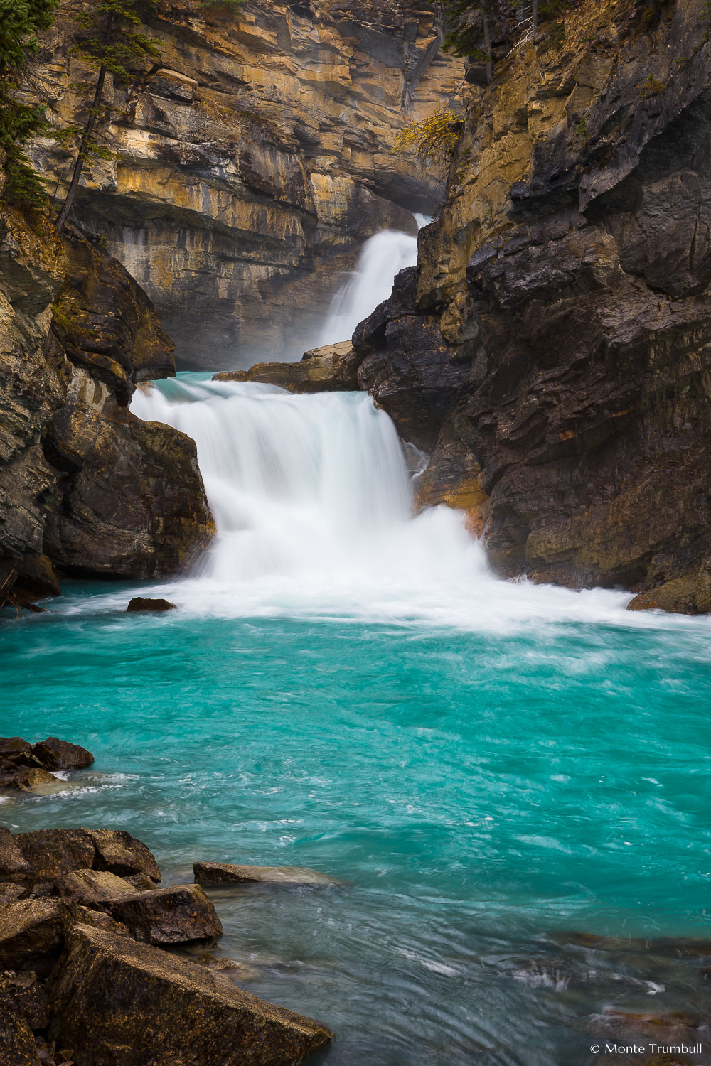 MT-20091003-100059-0016-Canada-Icefields-Parkway-water-Lower-Sunwapta-Falls.jpg