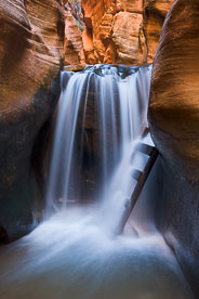 MT-20101103-125728-0020-Utah-Kanarra-Creek-waterfall-red-rock.jpg