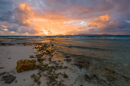 MT-20090204-064915-0019-Anguilla-Merrywing-Bay-sunrise.jpg