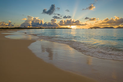 MT-20110220-065311-0034-Anguilla-Cove-Bay-sunrise.jpg