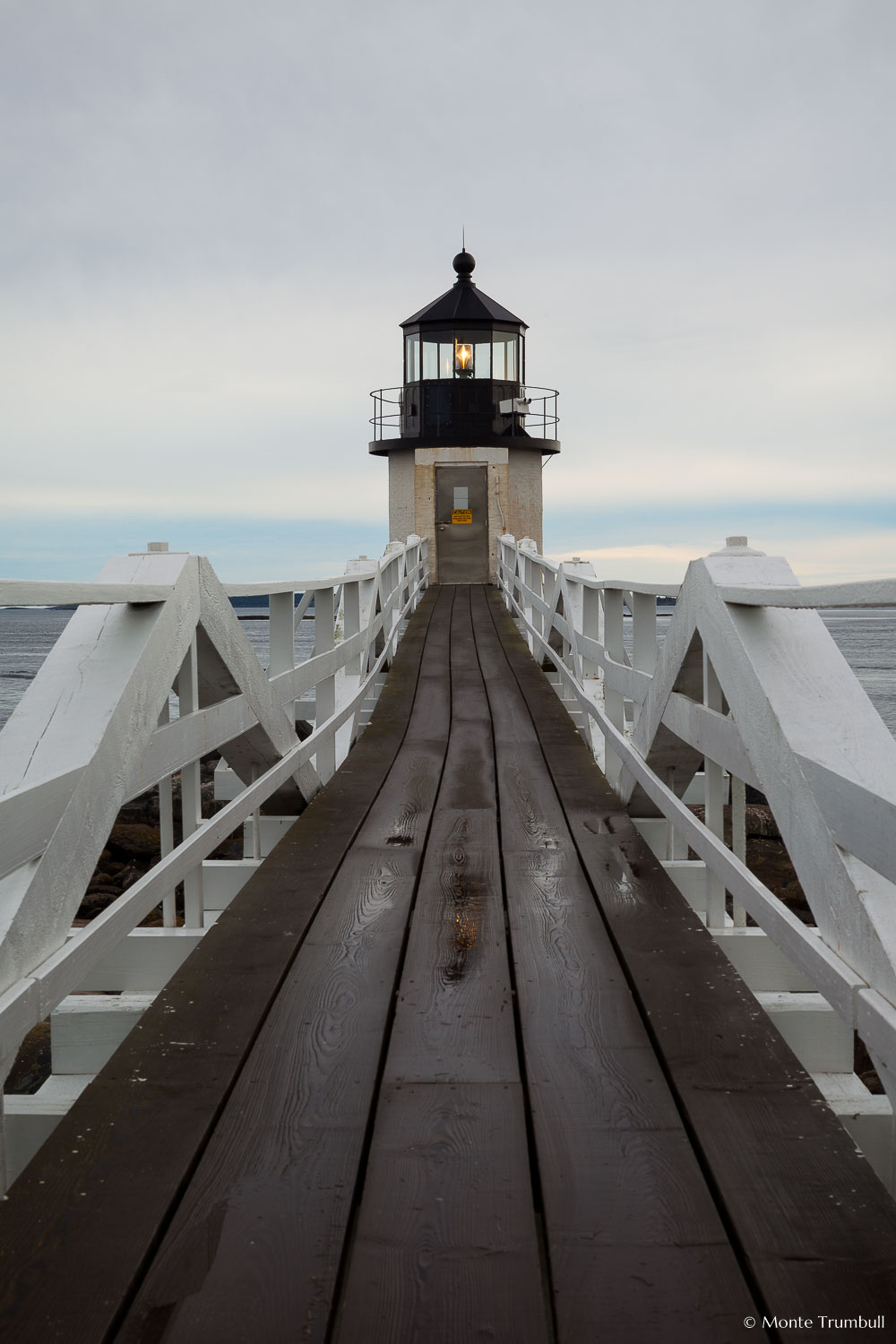 MT-20110615-060743-0001-Maine-Marshall-Point-Light-cloudy-morning.jpg