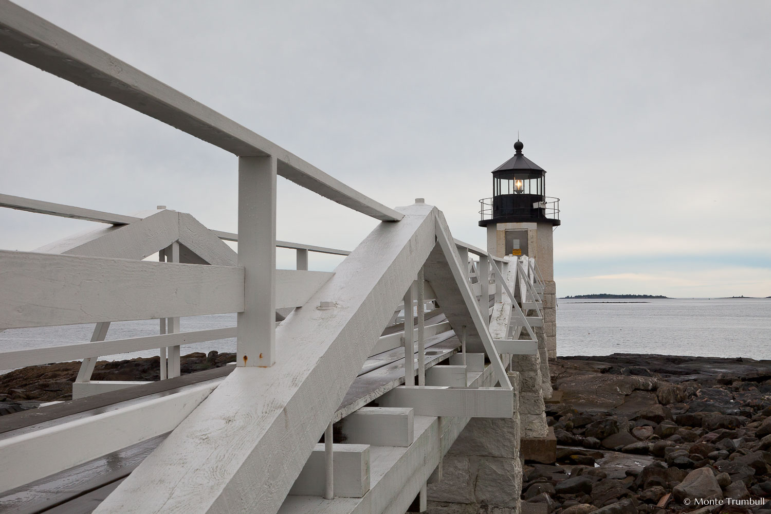 MT-20110615-060857-0015-Maine-Marshall-Point-Light-cloudy-morning.jpg