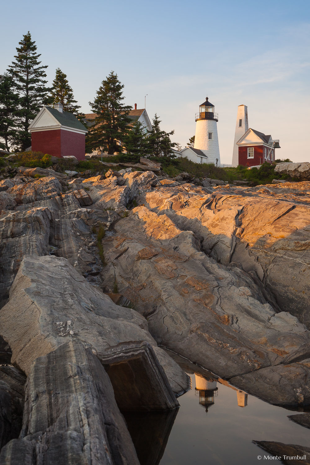 MT-20110615-193915-0059-Maine-Pemaquid-Point-Light-evening.jpg