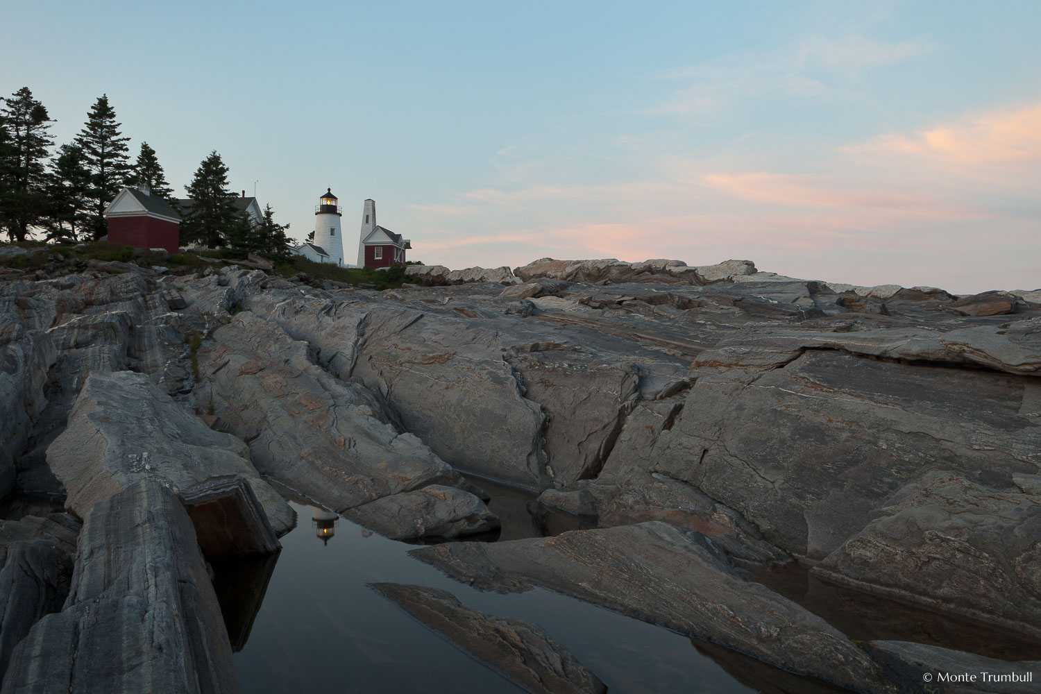 MT-20110615-201808-0079-Maine-Pemaquid-Point-Light-sunset.jpg