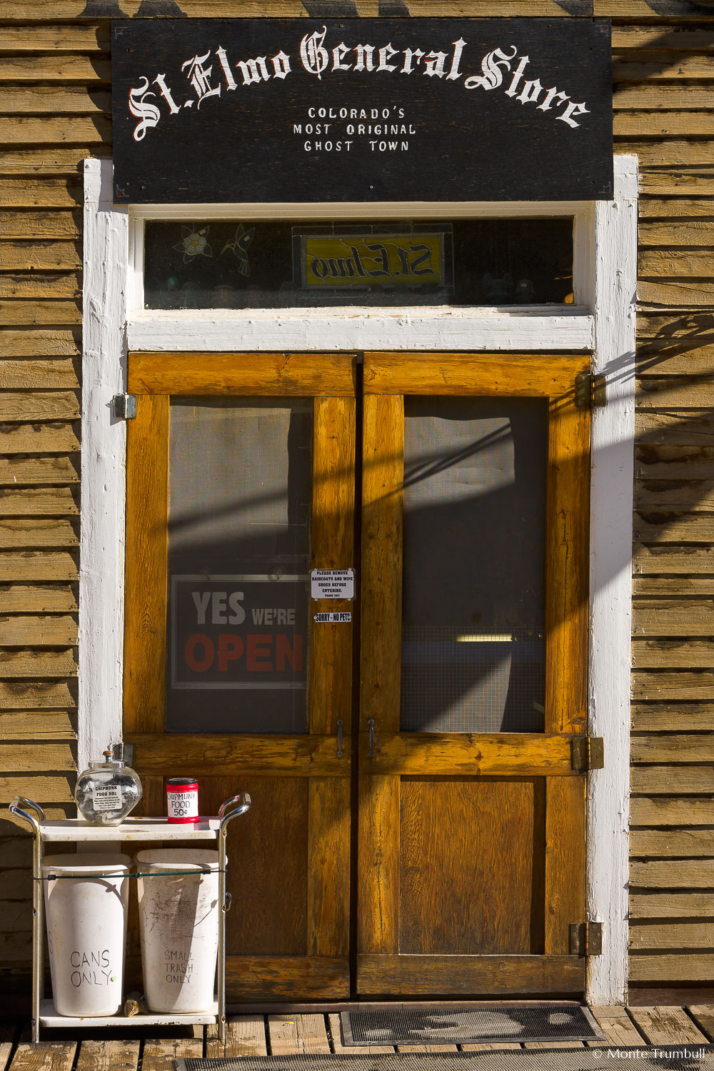 MT-20110820-084234-0097-Colorado-St-Elmo-ghost-town-old-building-door.jpg