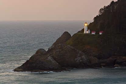MT-20070510-192206-0141-Edit-Oregon-Hecata-Head-Lighthouse-sunset.jpg