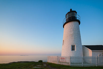 MT-20110616-051204-0011-Maine-Pemaquid-Point-Light-sunrise.jpg