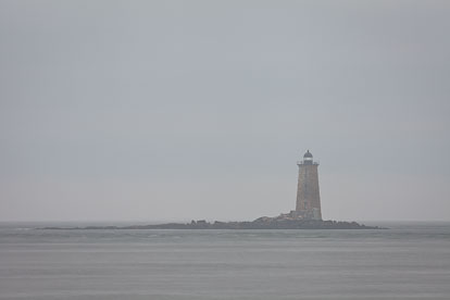MT-20110618-054019-0015-Maine-Whaleback-Light-fog.jpg
